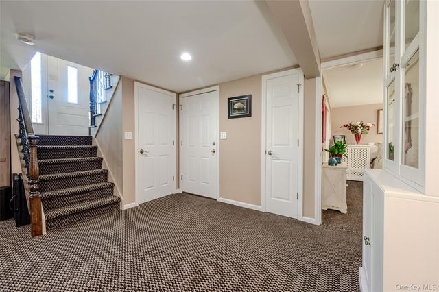 491 Bunker Drive, Oceanside, NY 11572