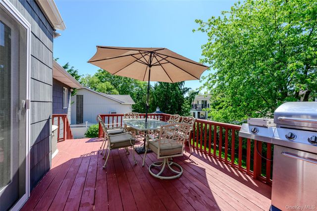 491 Bunker Drive, Oceanside, NY 11572