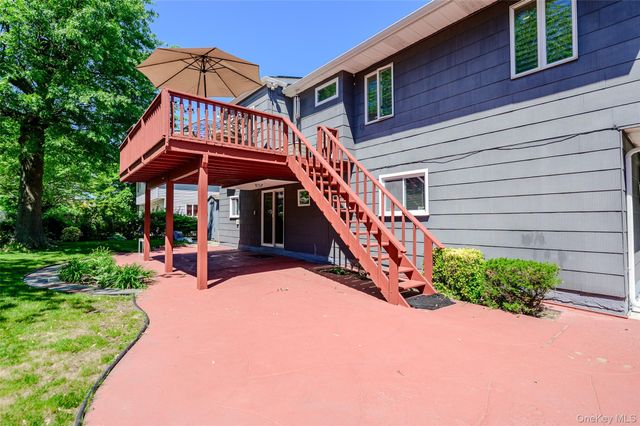 491 Bunker Drive, Oceanside, NY 11572