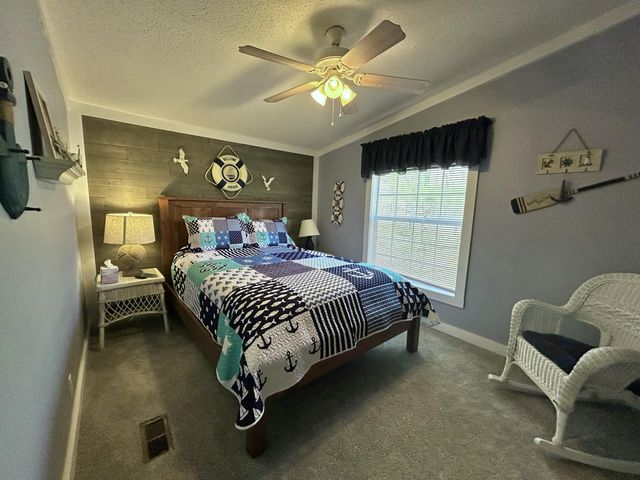 78 White Oak Lane, Monticello, KY 42633