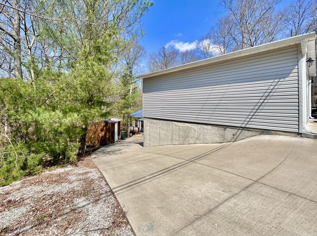 78 White Oak Lane, Monticello, KY 42633