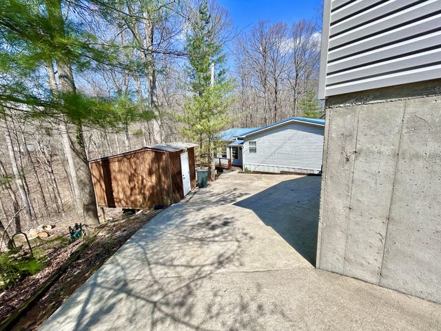 78 White Oak Lane, Monticello, KY 42633