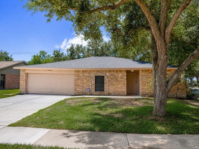 6221 Silver Leaf Drive, League City, TX 77573