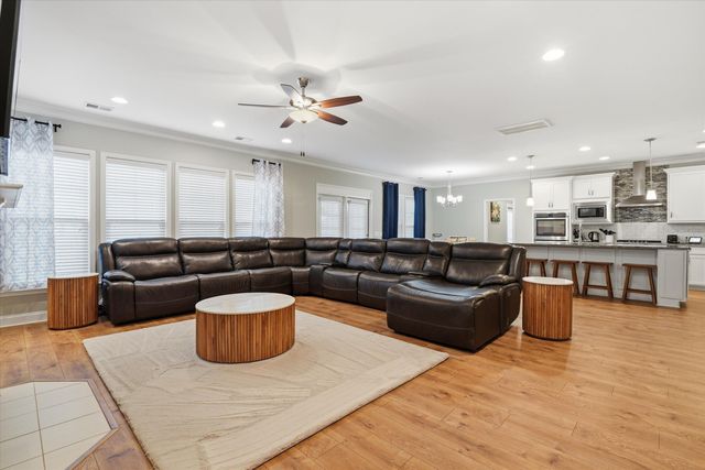100 Royal Star Road, Summerville, SC 29486