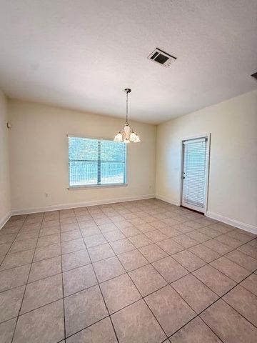 641 Red Fern Road, Crestview, FL 32536