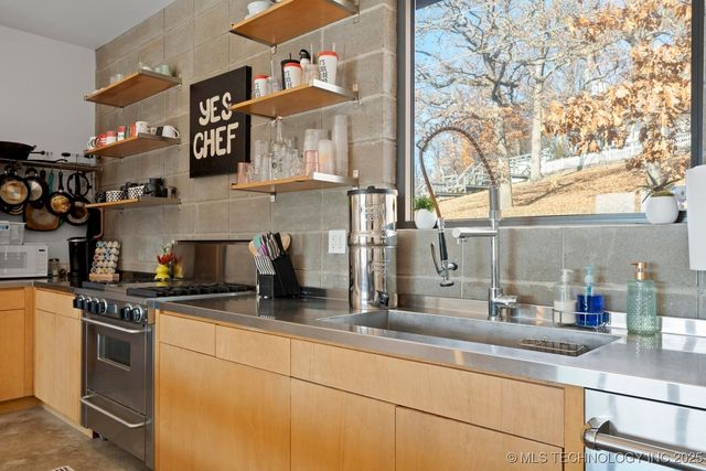 53507 E 344 Road, Jay, OK 74346