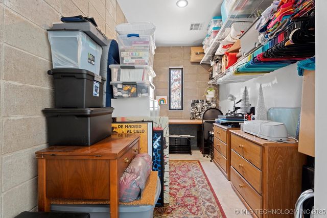 53507 E 344 Road, Jay, OK 74346