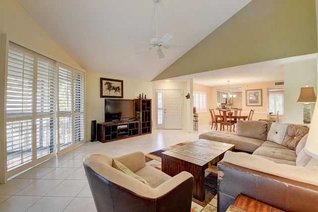 7248 Clunie Place 15106, Delray Beach, FL 33446
