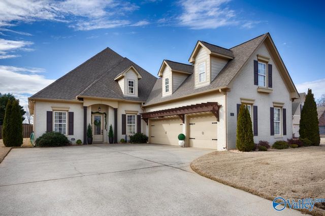 8 Crimson Cloud SW, Huntsville, AL 35824