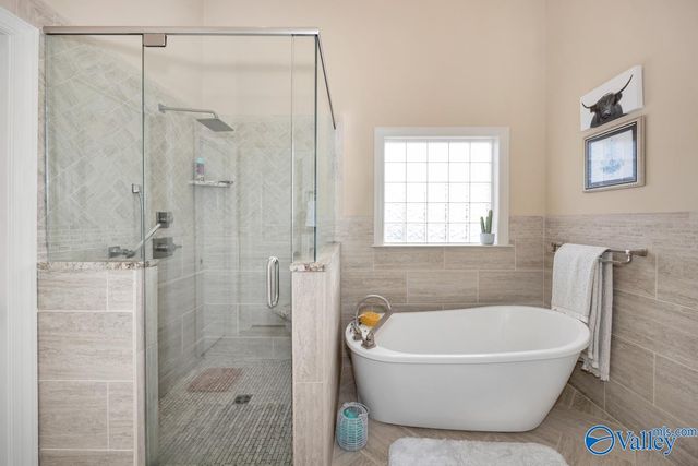 8 Crimson Cloud SW, Huntsville, AL 35824