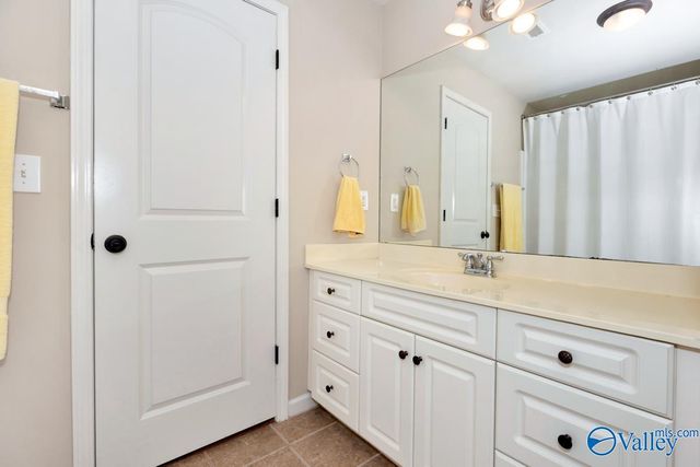 8 Crimson Cloud SW, Huntsville, AL 35824