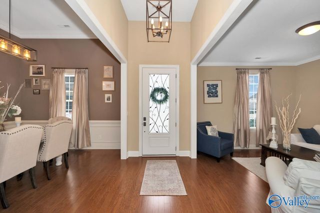 8 Crimson Cloud SW, Huntsville, AL 35824