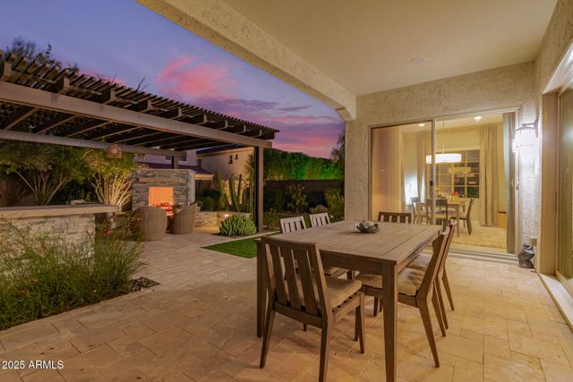 3251 E BRYCE Lane, Phoenix, AZ 85050