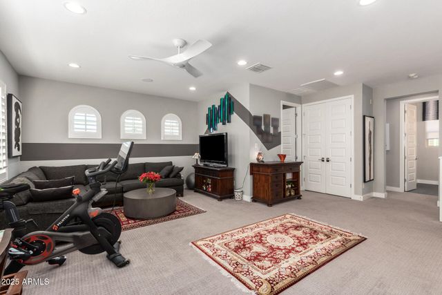 3251 E BRYCE Lane, Phoenix, AZ 85050