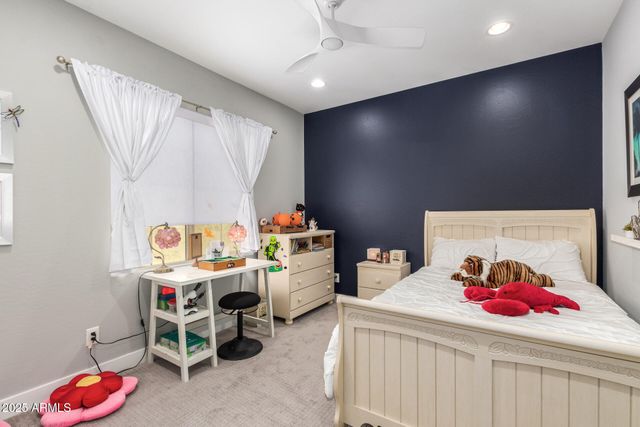 3251 E BRYCE Lane, Phoenix, AZ 85050