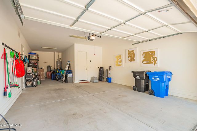 3251 E BRYCE Lane, Phoenix, AZ 85050