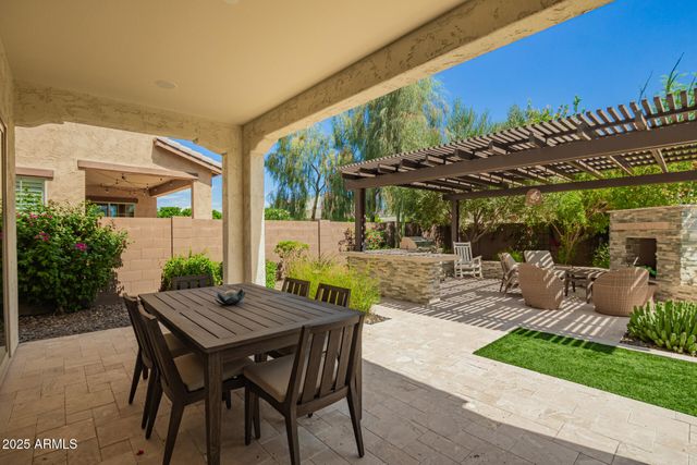 3251 E BRYCE Lane, Phoenix, AZ 85050