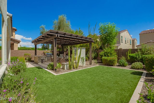 3251 E BRYCE Lane, Phoenix, AZ 85050