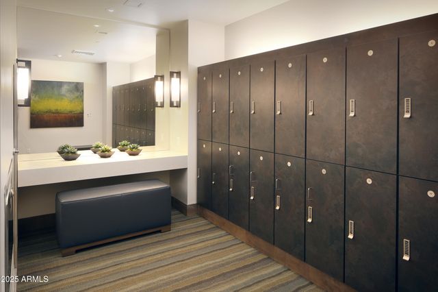 3251 E BRYCE Lane, Phoenix, AZ 85050