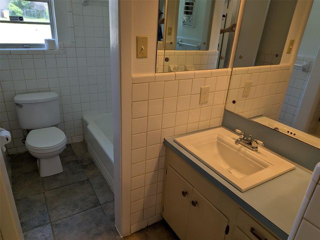 8507 Contour DR, Austin, TX 78757