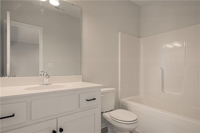 1026 Jasmine Drive, Liberty, MO 64068