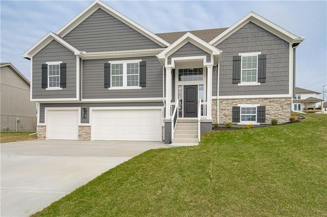 1026 Jasmine Drive, Liberty, MO 64068