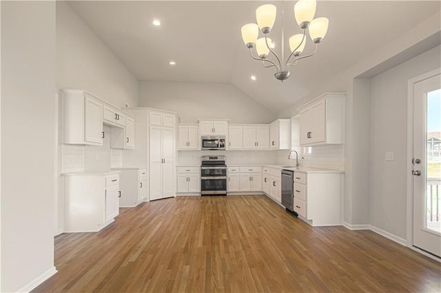 1026 Jasmine Drive, Liberty, MO 64068