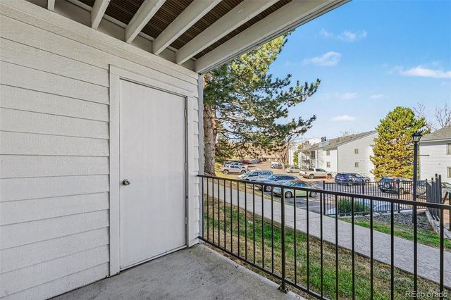 13085 W Cedar Drive 111, Lakewood, CO 80228