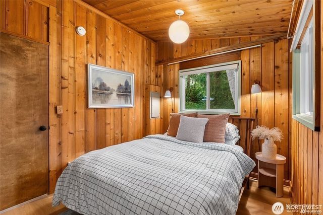 1465 Lake Drive, Camano Island, WA 98282