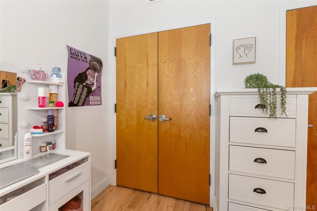 7608 69th Place 1B, Glendale, NY 11385
