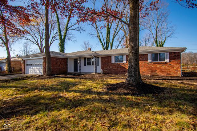 8949 S McGray Drive, Pendleton, IN 46064