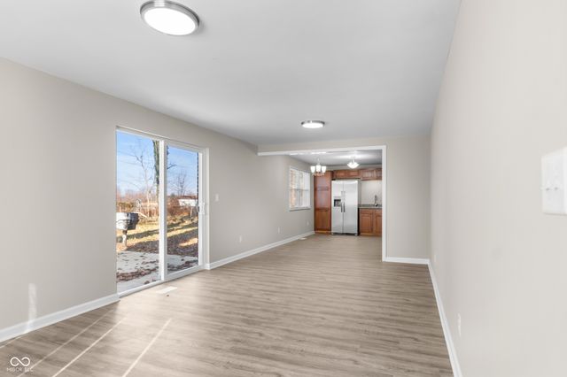 8949 S McGray Drive, Pendleton, IN 46064