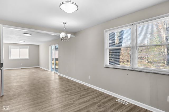 8949 S McGray Drive, Pendleton, IN 46064