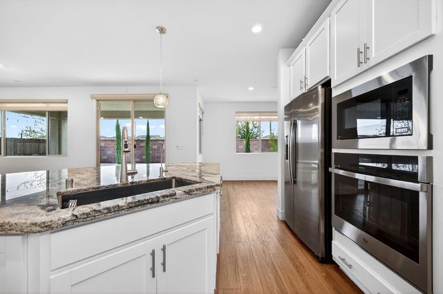 12021 Tiresias Way, Rancho Cordova, CA 95742