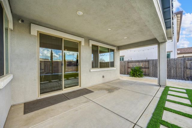 12021 Tiresias Way, Rancho Cordova, CA 95742