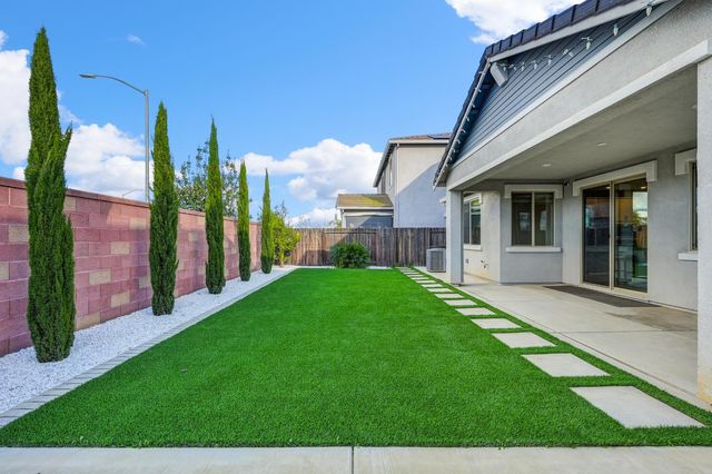 12021 Tiresias Way, Rancho Cordova, CA 95742