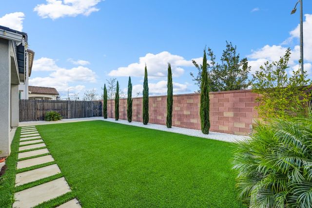 12021 Tiresias Way, Rancho Cordova, CA 95742