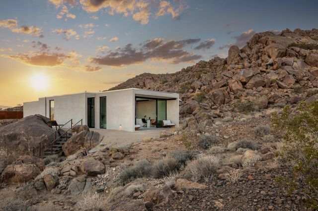 1824 Mountain Shadow Road, Joshua Tree, CA 92252