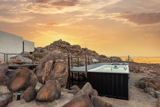 1824 Mountain Shadow Road, Joshua Tree, CA 92252