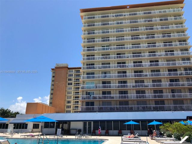 19201 Collins Ave 823, Sunny Isles Beach, FL 33160