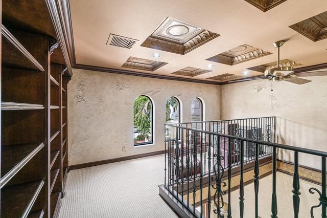 5590 Vintage Oaks Terrace, Delray Beach, FL 33484