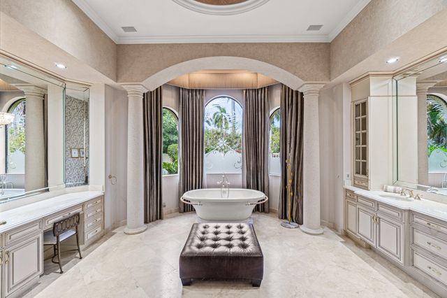 5590 Vintage Oaks Terrace, Delray Beach, FL 33484