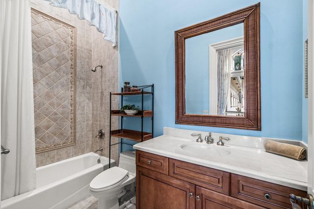 5590 Vintage Oaks Terrace, Delray Beach, FL 33484