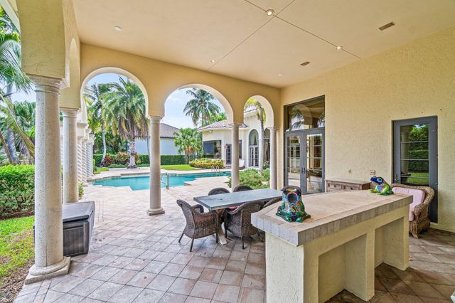 5590 Vintage Oaks Terrace, Delray Beach, FL 33484