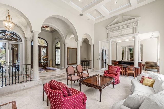 5590 Vintage Oaks Terrace, Delray Beach, FL 33484