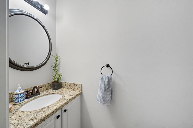 215 E Rainbow Ridge Circle, Spring, TX 77381