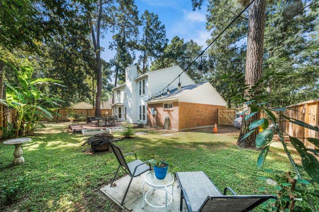 215 E Rainbow Ridge Circle, Spring, TX 77381