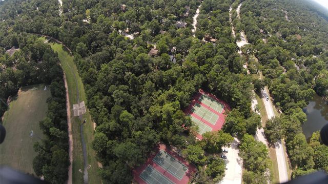 215 E Rainbow Ridge Circle, Spring, TX 77381