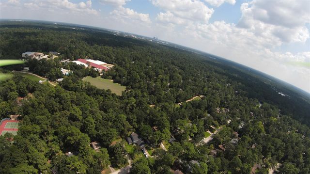 215 E Rainbow Ridge Circle, Spring, TX 77381