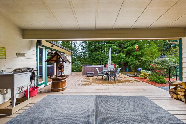 4677 Mitchell Road, Eureka, CA 95503